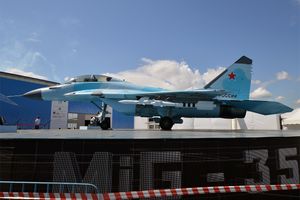 MAKS 2017 국제 항공 우주 살롱의 MiG-35UB 사전 양산기
