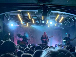 2019년 9월 로스앤젤레스의 걸 인 레드