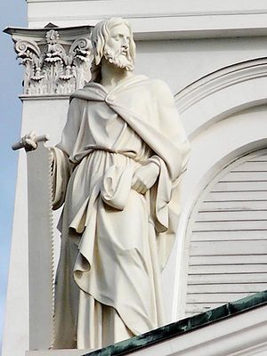 헬싱키 대성당 지붕에 있는 헤르만 쉬펠바인의 열심당원 시몬 동상.