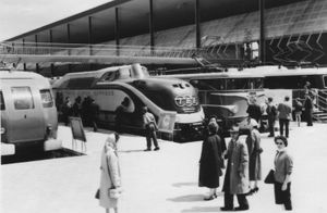 1958년 브뤼셀 세계 박람회에서의 차량 전시