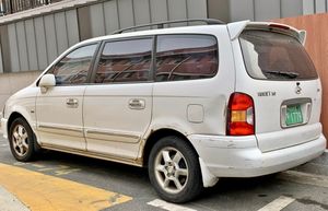 현대 트라제 XG (전기형) 후측면