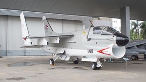 태국 공군 박물관에 전시된 퇴역한 태국 해군 A-7E