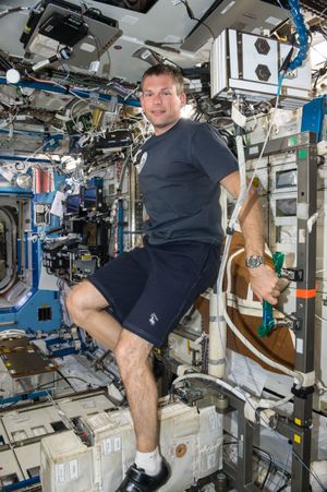 모겐센, 데스티니 연구소에서 운동 중