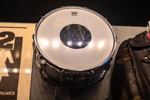 멀렌의 스네어 드럼, 로큰롤 명예의 전당에 전시됨