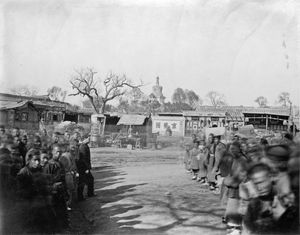 1879년경 베이하이 근처의 징장위안(京醬園).