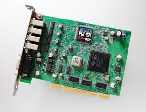 MOTU PCIX-424 오디오 인터페이스 카드. 이 카드는 표준 PCI 및 PCIe 버전으로도 출시되었다.