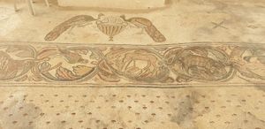 나하리야 교회 유적의 6세기 모자이크 바닥