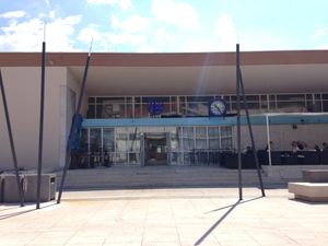 크닌 기차역 건물