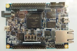 알테라 사이클론 V SE FPGA가 탑재된 FPGA 개발 보드