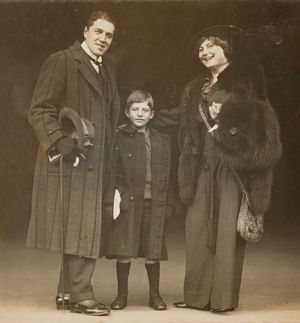 버클러 가족, 1914년