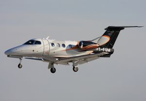 엠브라에르 페넘 100(Embraer Phenom 100)은 2008년 12월 생산이 시작된 VLJ이다.