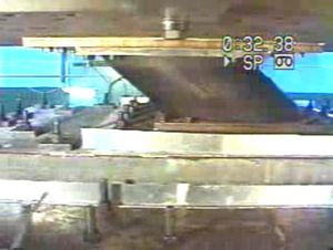 캘리포니아 대학교 샌디에이고(UCSD) Caltrans-SRMD 시설에서 시험 중인 LRB