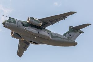 엠브라에르 KC-390 군용 수송기.