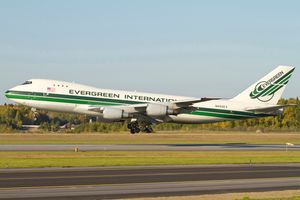 보잉 747-230F가 스톡홀름 - 아란다에 착륙하고 있다