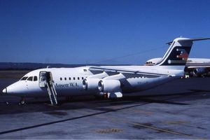 BAe 146 VH-JJP는 1980년대 후반 앤셋 WA의 색상으로