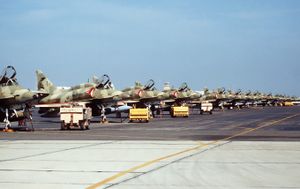 1991년, 비행선에 있는 쿠웨이트 A-4KU