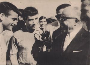 1966년 ESS 선수들과 함께한 튀니지 대통령 하비브 부르기바