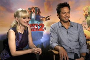 2013년 《하늘에서 음식이 내린다면 2》에 대한 안나 패리스, 벤저민 브랫의 인터뷰