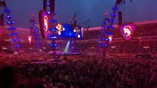 2022년 선덜랜드 스타디움 오브 라이트에서 열린 에드 시런의 Mathematics 투어