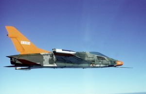 1986년 플로리다주 타이달 공군기지 근처의 QF-100D 무인기.