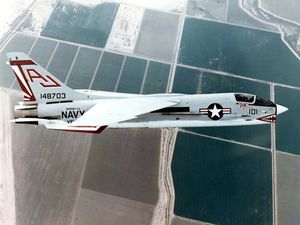 VF-111 F-8H, 1970년 캘리포니아 상공 비행