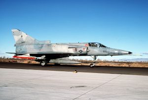 미국 네바다주 해군 항공 기지 팰론(NAS Fallon)에서 이륙을 준비하는 VF-43 소속 F-21A 크피르