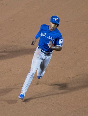 2016년 8월 29일, 베이스를 도는 업튼