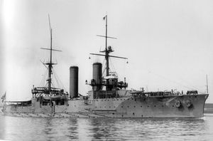 쓰쿠바가 저속으로 이동하는 모습, 1913년 이전