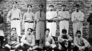 1906년 벨그라노 팀의 첫 번째 사진