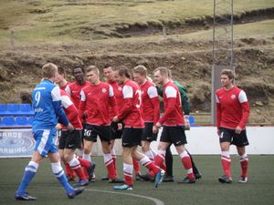 2012년 B68 토프티르 선수들.