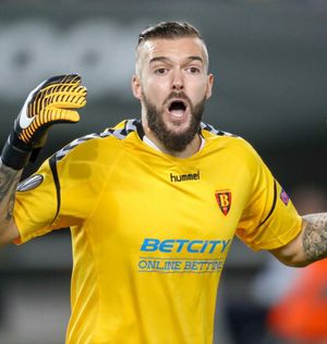  필리프 가체프스키 - FK 바르다르의 전설적인 골키퍼