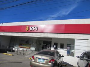 말롤로스, 불라칸에 있는 BPI 지점