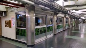 2015년의 찰리카드 매장