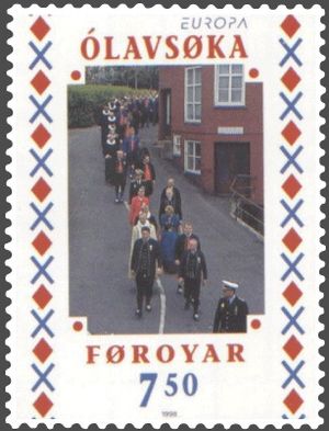 스루드가르나는 뢰그팅의 건물에서 대성당으로, 그리고 다시 돌아오는 연례 행진이다.