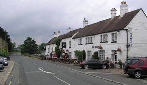 워크에게 노래의 영감을 준 시계가 있던 피어스브리지의 조지 호텔