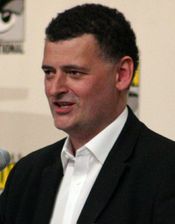 코믹콘에 있는 한 남자