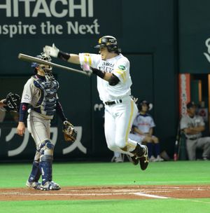 2014년 시즌 최종전에서 사요나라 안타를 쳐서 리그 우승을 결정(2014년 10월 2일, 후쿠오카 야후오쿠! 돔)