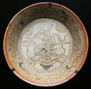 칼라크물 도기 접시, 서기 600-800년