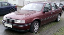 오펠 벡트라(전기형) 정측면