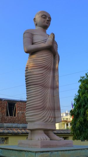 보드가야의 사리푸트라 조각상