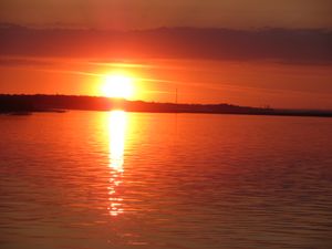 유대교, 제칠일 안식일 예수 재림교, 사마리아교 신자들에게 안식일은 금요일 해질녘에 시작하여 토요일 해질녘에 끝난다. 따라서 해질녘은 안식일의 일반적인 상징이다.