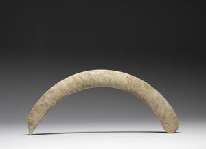 고대 이집트의 액막이 지팡이는 보호 신들의 행렬을 보여준다. 아마도 마법진을 어머니와 아이 주위에 그리면서 출산 의식에 사용되었을 것이다.