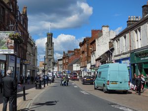 에어 타운 센터와 주요 쇼핑 하이 스트리트