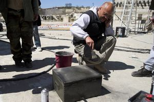 영화 "무인도"의 촬영 현장에 있는 표도르 본다르추크.