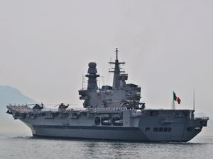 이탈리아 항공모함 카보우르