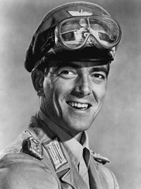 1966년 랫 패트롤(The Rat Patrol)에 출연한 브래든