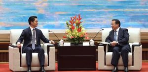 2023년 8월 29일, 장완안은 상하이에서 상하이 시장 궁정과 만났다.