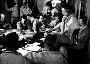 1943년 12월 길버트 제도와 마셜 제도에 대한 공격 작전 중 기동하는 렉싱턴의 차트실