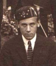 1921년 칼로트를 착용한 루뱅 가톨릭 대학교 학생