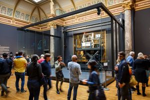 2019년 10월 복원 작업 중인 그림 (야경 작전)